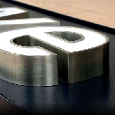EJON ET20 Machine de pliage de panneaux publicitaires extérieurs multifonctionnelle pour profilés en aluminium