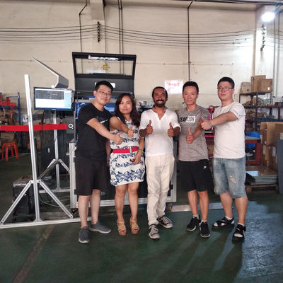 Machine de fabrication de panneaux LED à contrôle d'axe 4 pour le profilé en aluminium sur le marché du Moyen-Orient